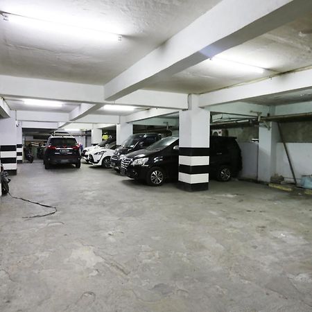 Oyo 3865 Wisma Niaga Jakarta Buitenkant foto