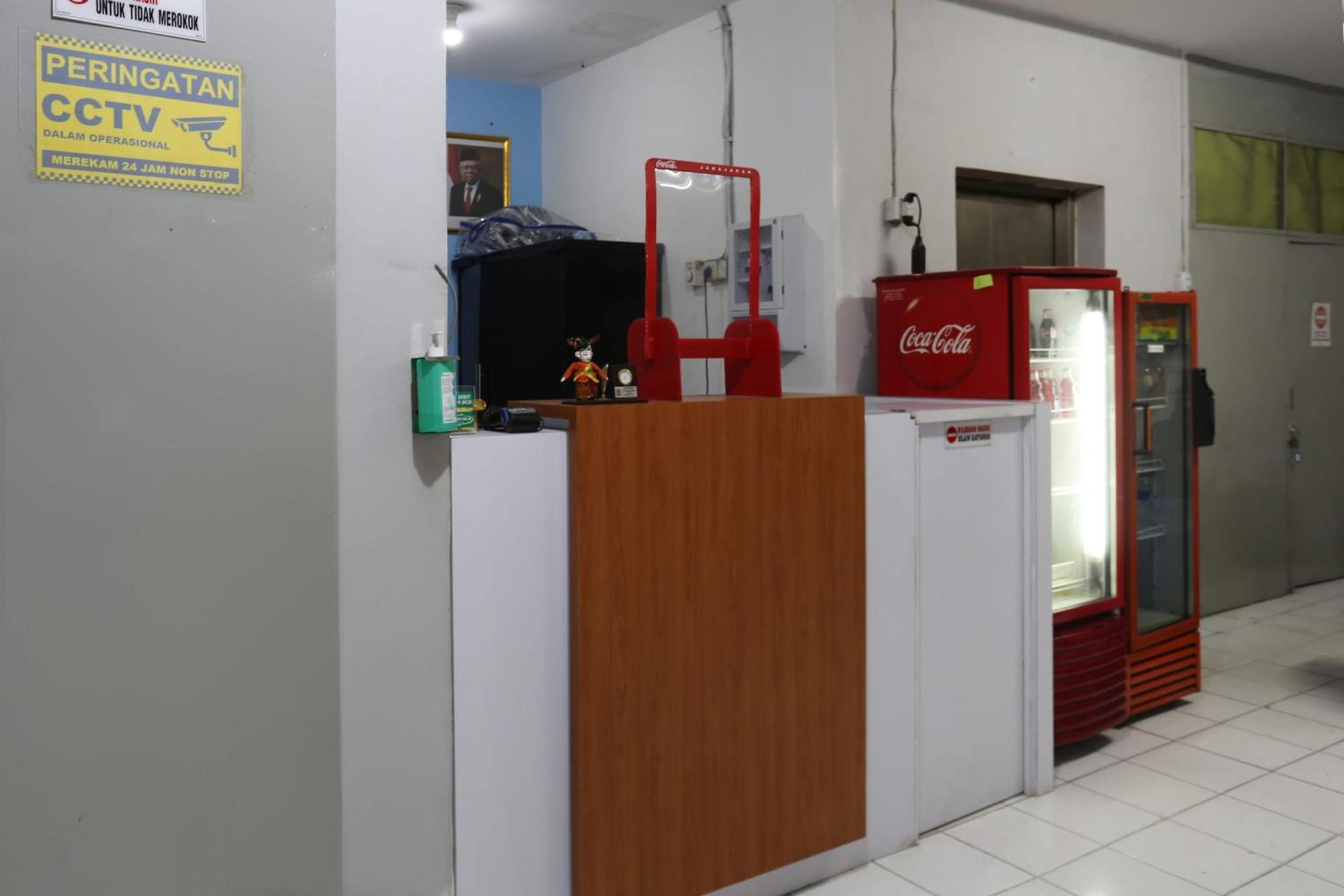 Oyo 3865 Wisma Niaga Jakarta Buitenkant foto