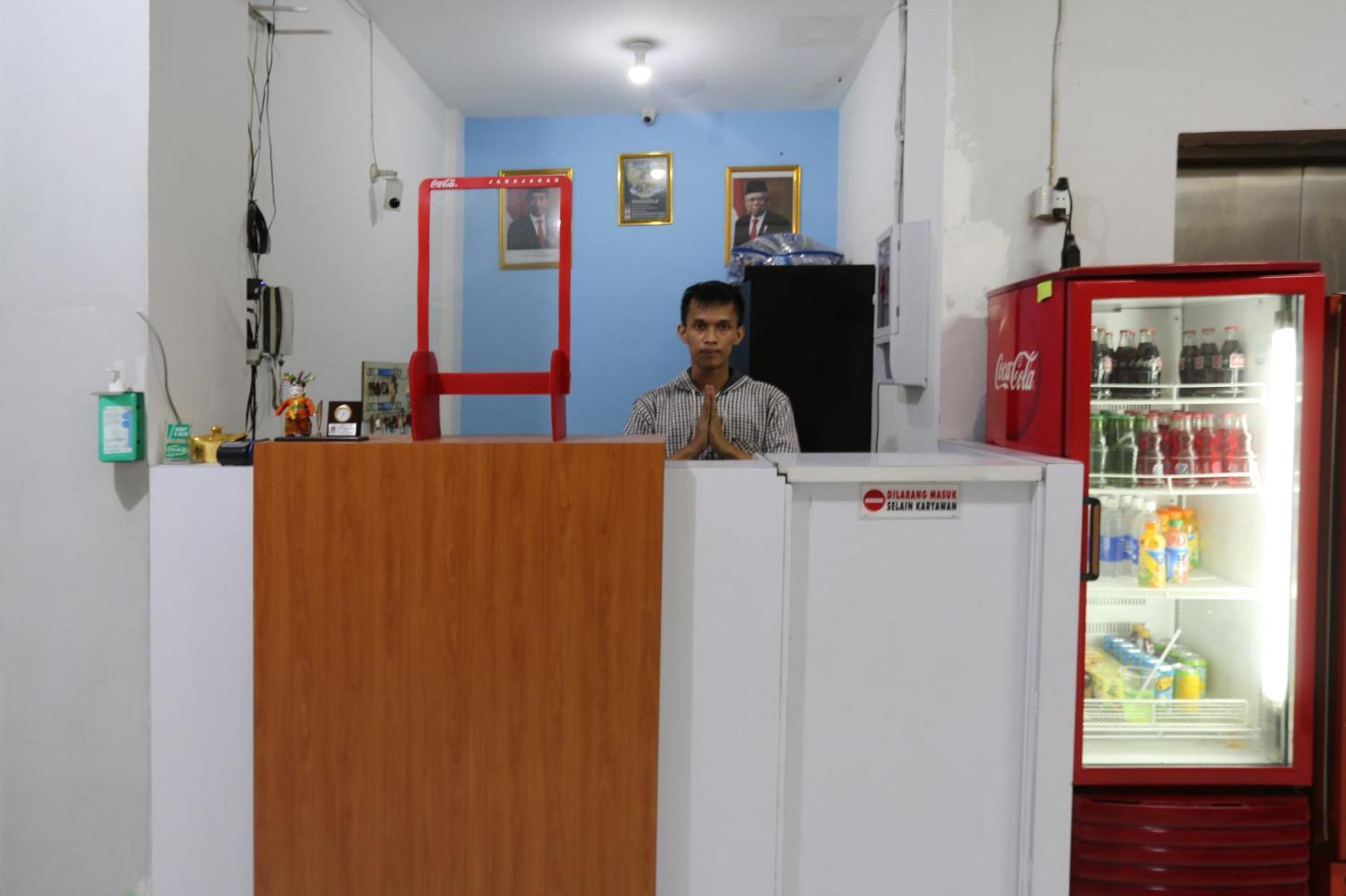 Oyo 3865 Wisma Niaga Jakarta Buitenkant foto