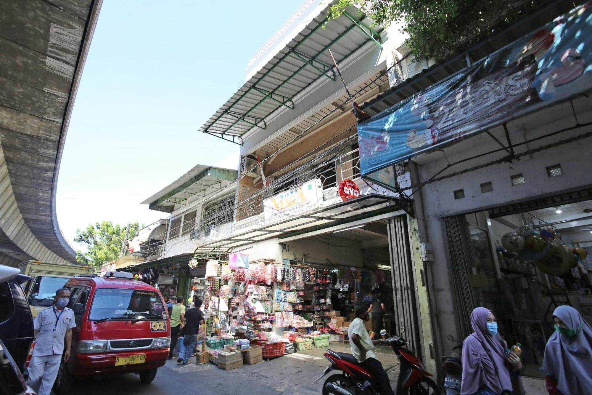 Oyo 3865 Wisma Niaga Jakarta Buitenkant foto