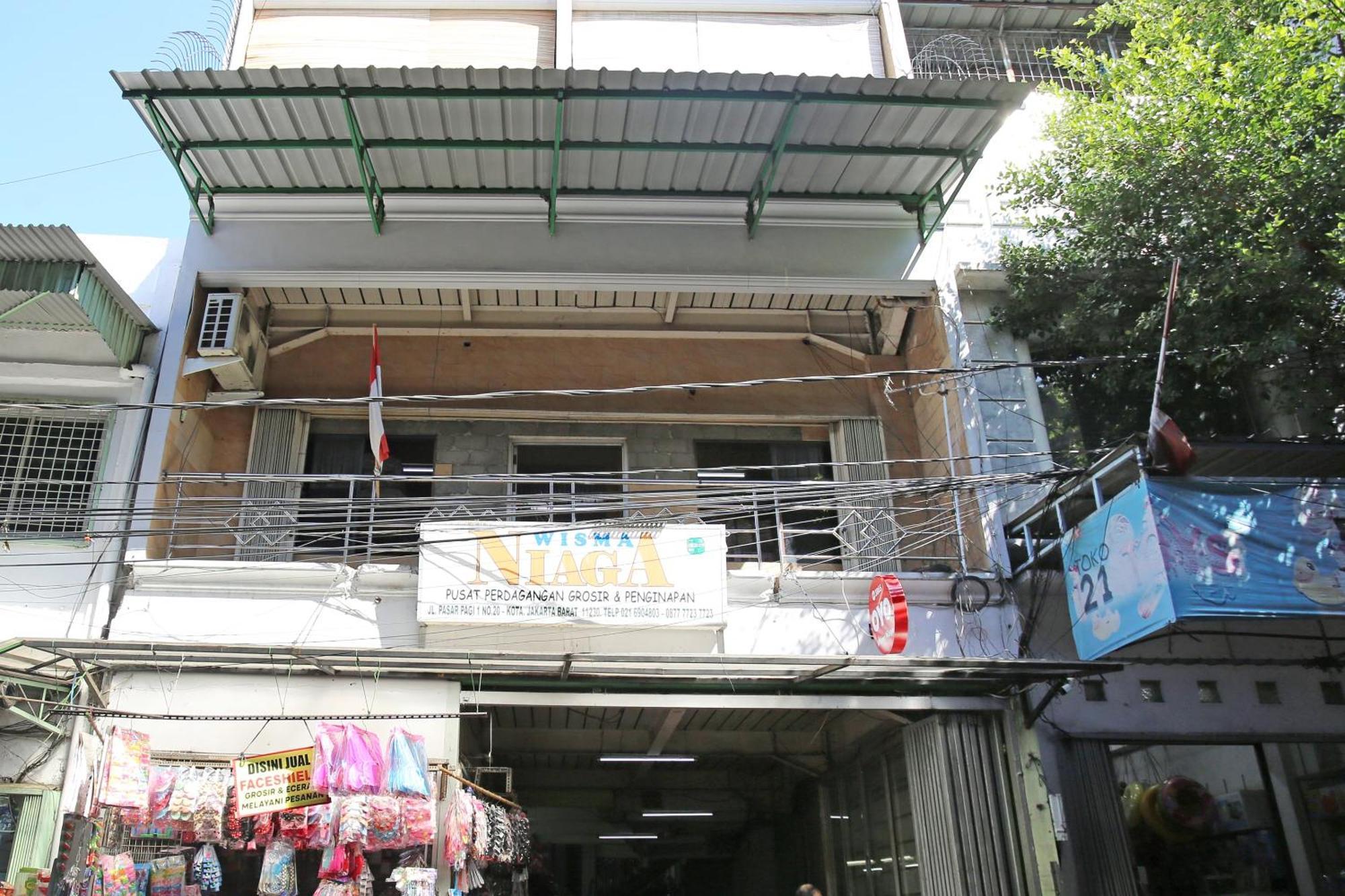 Oyo 3865 Wisma Niaga Jakarta Buitenkant foto